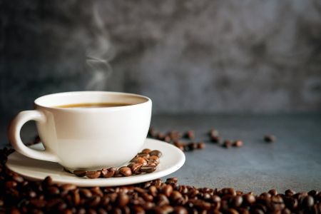 Morgendlicher Kaffee hebt die Stimmung