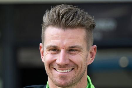 Die Motorsport-Karriere von Nico Hülkenberg in Bildern - Seit 15 Jahren ist Nico Hülkenberg als Stamm- oder Ersatzfahrer in der Formel 1 aktiv. Mehr als 240 Grands Prix hat der gebürtige Emmericher in der Königklasse des Motorsports seit seinem Debüt 2010 absolviert. 15 Jahre musste er sich gedulden, ehe Hülkenberg im Juli 2025 in Silverstone endlich zum ersten Mal aufs Siegerpodest fuhr. Am 19. August wird der deutsche Formel-1-Star 38 Jahre jung. Wir haben seine große Karriere in Bildern aufbereitet: Die Motorsport-Karriere von Nico Hülkenberg in Bildern - Seit 15 Jahren ist Nico Hülkenberg als Stamm- oder Ersatzfahrer in der Formel 1 aktiv. Mehr als 240 Grands Prix hat der gebürtige Emmericher in der Königklasse des Motorsports seit seinem Debüt 2010 absolviert. 15 Jahre musste er sich gedulden, ehe Hülkenberg im Juli 2025 in Silverstone endlich zum ersten Mal aufs Siegerpodest fuhr. Am 19. August wird der deutsche Formel-1-Star 38 Jahre jung. Wir haben seine große Karriere in Bildern aufbereitet: