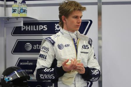 Erste Formel-1-Luft als Testfahrer - Bei Williams überzeugt der Rheinländer bei den Wintertests auf Anhieb, sodass er sich als 20-Jähriger über seinen ersten Formel-1-Vertrag freuen darf. 2008 und 2009 ist er Testfahrer für den Traditionsrennstall, der in dieser Zeit mit Nico Rosberg und Kazuki Nakajima als Stammfahrer an den Start geht. Nach zwei Jahren in der zweiten Reihe dann der ganz große Wurf zur Saison 2010. Neben Routinier Rubens Barrichello wird Nico Hülkenberg zum Stammpiloten befördert.