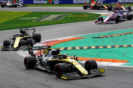 Ordentliches Jahr - trotzdem Schluss! - Im Jahr 2019 bekommt Hülkenberg mit Daniel Ricciardo einen bockstarken Teamkollegen vor die Nase gesetzt, der das Renault-Team weiter nach oben führen soll. Das gelingt nur mäßig, kommt auch der Honigdachs nicht über einen vierten Platz in Monza hinaus. Hülkenberg entscheidet knapp die Hälfte der Rennduelle gegen Ricciardo für sich. Dennoch wird der Vertrag beim Werksteam nicht verlängert. Am Ende der Saison 2019 findet die Formel-1-Karriere Hülkenbergs nach dann 177 Starts ohne einen einzigen Podestplatz ihr vorerst bitteres Ende.