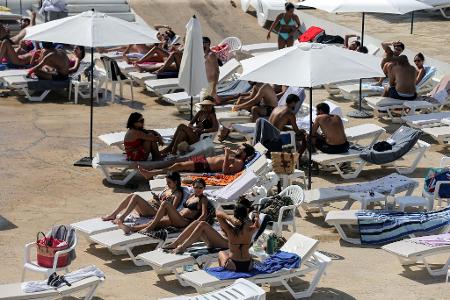 Der Eintritt zum Beiruter Strandclub Der Eintritt zum Beiruter Strandclub
