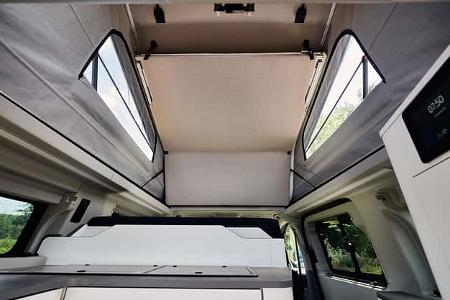 Ford Nugget Campervan Bett