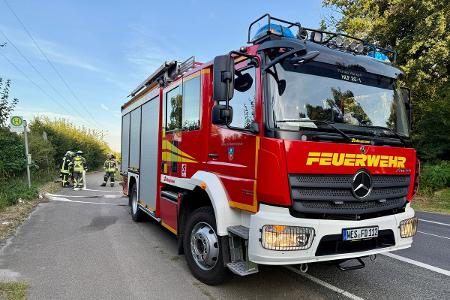 Löschfahrzeug im Pendelverkehr Löschfahrzeug im Pendelverkehr