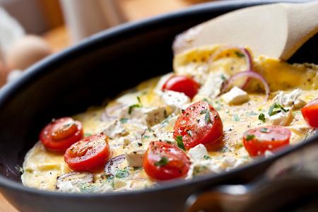 Gemüse-Feta-Omelett