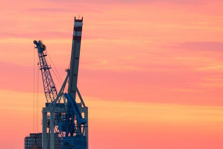 Immer mehr Ökonomen erwarten ein leichtes Plus der deutschen Wirtschaft im Gesamtjahr 2025. (Archivbild)
