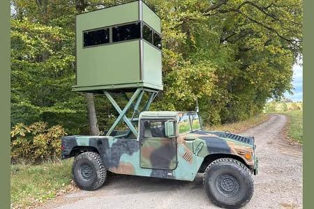 08/2025 AM General Hummer Hochsitz Jagd