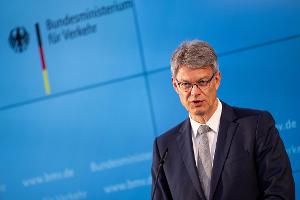 Bundesverkehrsminister Schnieder ist zuversichtlich, bald einen neuen Bahnchef beziehungsweise eine neue Bahnchefin präsentieren zu können.