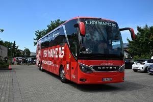 Vandalismus: Mainzer Mannschaftsbus beschädigt