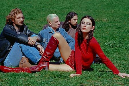 Ellie Rowsell von Wolf Alice: So inspirierte Axl Rose die Sängerin