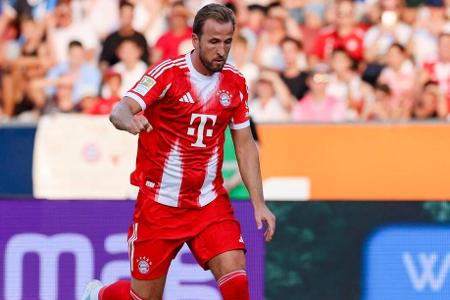 ANGRIFF: Harry Kane (bis 86.) - Note: 1,0 - Bewies ein gutes Timing bei seinen Laufwegen und war als heimlicher Spielmacher wieder enorm effektiv, wenn er sich fallen ließ. Trug sich nach dem Seitenwechsel noch dreimal in die Torschützenliste ein. Er bleibt die Naturgewalt im Bayern-Sturm.