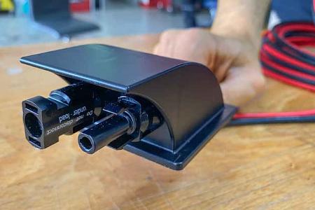 SolarConnect1, Kabel, Dach