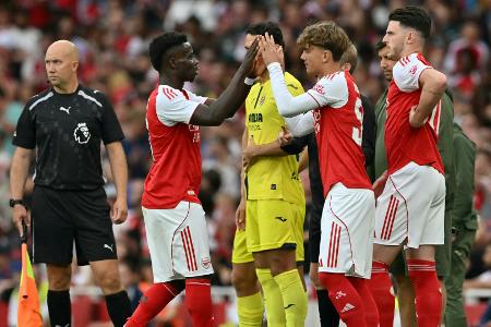 Arsenal an der Spitze - mit einem 15-Jährigen Arsenal an der Spitze - mit einem 15-Jährigen