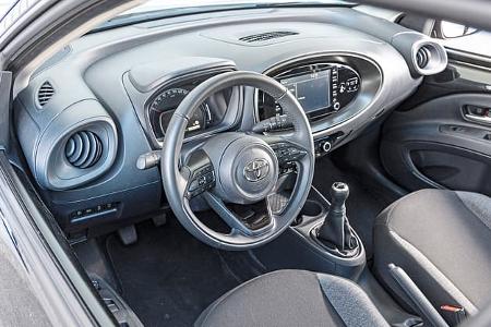 Toyota Aygo X, Cockpit