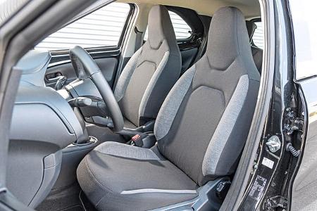 Toyota Aygo X, Vordersitze