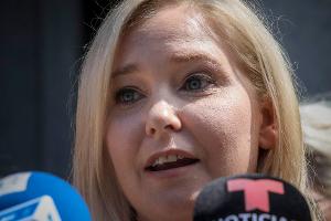 Virginia Giuffre behauptete, von Prinz Andrew als Minderjährige sexuell missbraucht worden zu sein. Bei einer Zivilklage in den USA einigte sie sich mit dem Royal auf einen Vergleich. (Archivbild)