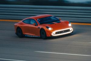 Mercedes-AMG Concept GT XX bei Rekordfahrt in Nardò
