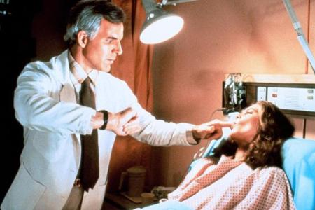 Der Mann mit zwei Gehirnen (1983)