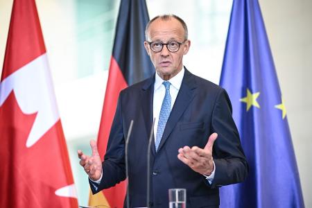 Der Kanzler sieht das Veto seines Außenministers gegen das Wehrdienstgesetz als Der Kanzler sieht das Veto seines Außenministers gegen das Wehrdienstgesetz als