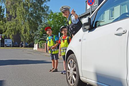 Symbolbild: Sicherer Schulweg Symbolbild: Sicherer Schulweg