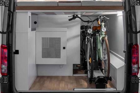 Freedo M 684, Heckgarage, Fahrräder Freedo M 684, Heckgarage, Fahrräder