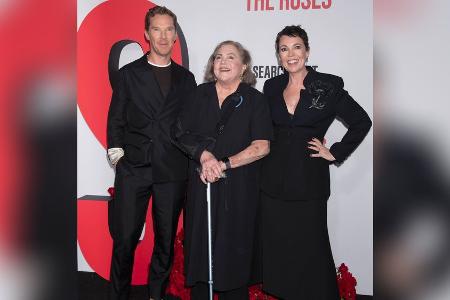 Mit Gehstock: Kathleen Turner feiert seltenen Auftritt in New York Mit Gehstock: Kathleen Turner feiert seltenen Auftritt in New York