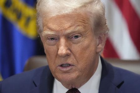 Binnen weniger Monate wurden in Trumps erster Amtszeit auf Bundesebene mehr Menschen hingerichtet als unter jedem anderen US-Präsidenten seit Jahrzehnten. Binnen weniger Monate wurden in Trumps erster Amtszeit auf Bundesebene mehr Menschen hingerichtet als unter jedem anderen US-Präsidenten seit Jahrzehnten.