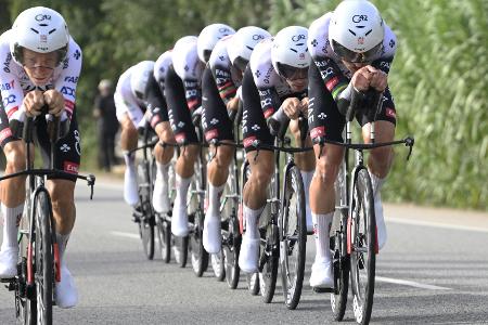 Vuelta: UAE Emirates-XRG siegt im Mannschaftszeitfahren Vuelta: UAE Emirates-XRG siegt im Mannschaftszeitfahren