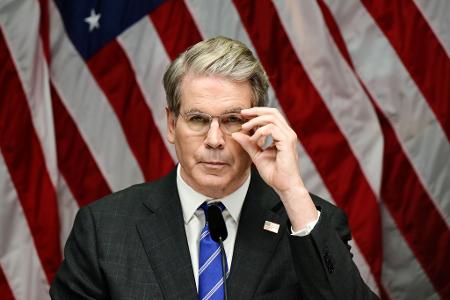 Sucht Kandidaten für den Fed-Chefposten: US-Finanzminister Bessent. (Archivbild) Sucht Kandidaten für den Fed-Chefposten: US-Finanzminister Bessent. (Archivbild)