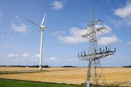 Bereits vor der Veröffentlichung eines Monitorings zum Stand der Energiewende gibt es viel Kritik. (Symbolbild) Bereits vor der Veröffentlichung eines Monitorings zum Stand der Energiewende gibt es viel Kritik. (Symbolbild)