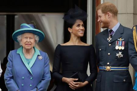 Ein Bild aus vergangenen Zeiten: Elizabeth II., Meghan und Prinz Harry 