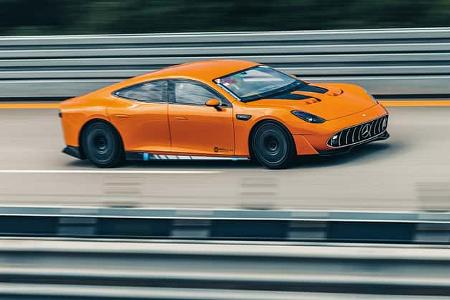 Mercedes-AMG Concept GT XX bei Rekordfahrt in Nardò