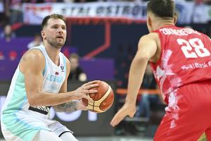 Griechen und Franzosen erfolgreich - Polen bezwingt Slowenien