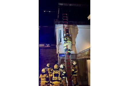 Katzenrettung Hauptstraße - Bildquelle Feuerwehr Herdecke
. Die beigefügten Fotos dürfen nur in Zusammenhang mit dem unmittelbaren Einsatzereignis verwendet werden. Für andere Berichterstattungen ist die Zustimmung der Pressestelle FFH einzuholen. Katzenrettung Hauptstraße - Bildquelle Feuerwehr Herdecke
. Die beigefügten Fotos dürfen nur in Zusammenhang mit dem unmittelbaren Einsatzereignis verwendet werden. Für andere Berichterstattungen ist die Zustimmung der Pressestelle FFH einzuholen.