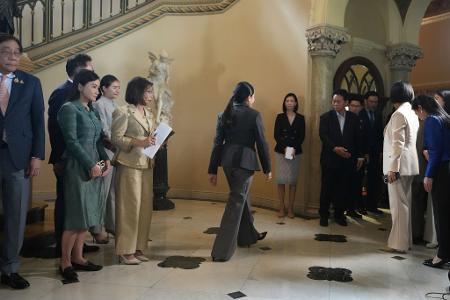 Ministerpräsidentin Paetongtarn Shinawatra muss nach einem Jahr schon wieder gehen.