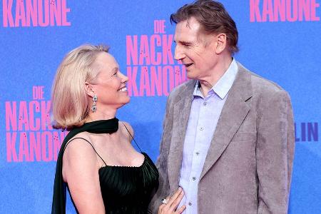 Beziehung von Pamela Anderson und Liam Neeson offenbar nur Filmwerbung Beziehung von Pamela Anderson und Liam Neeson offenbar nur Filmwerbung