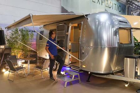Airstream World Traveler RB22, Wohnwagen, Caravan Salon