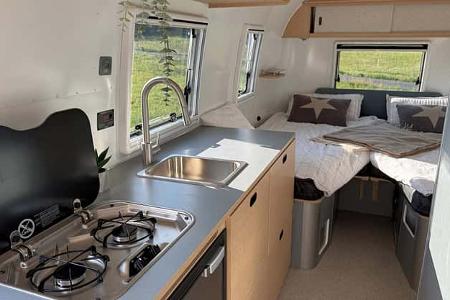 Airstream World Traveller 22 Küche Airstream World Traveller 22 Küche