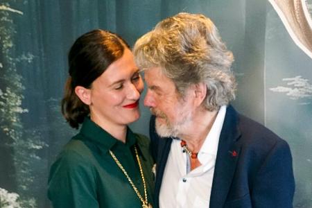 Reinhold Messner und Ehefrau Diane erneuern ihr Ehegelübde in Indien Reinhold Messner und Ehefrau Diane erneuern ihr Ehegelübde in Indien
