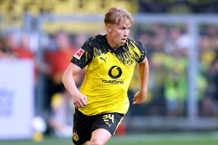 Daniel Svensson - Note: 4,0 - Legte auf der linken Schiene einen sehr unauffälligen Auftritt hin. Kam selten mit Tempo in die Aktion und schlug diesmal keine guten Flanken. Schenkte sogar einige leichte Freistöße her und spielte Union damit in die Karten.