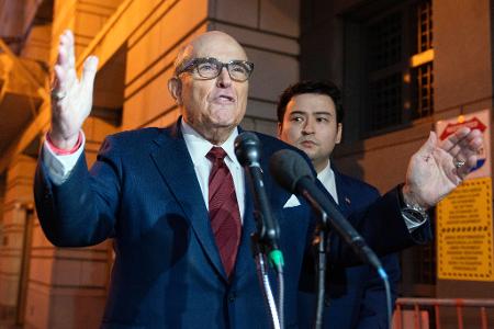 Der Ex-Bürgermeister von New York liegt laut einem Sprecher im Krankenhaus (Archivbild). Der Ex-Bürgermeister von New York liegt laut einem Sprecher im Krankenhaus (Archivbild).
