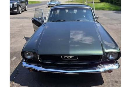 Kombination Ford Mustang und Porsche 911