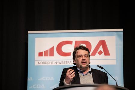 CDA-Chef Radtke schlägt eine Anhebung der Reichensteuer vor. CDA-Chef Radtke schlägt eine Anhebung der Reichensteuer vor.