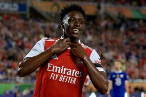 HSV holt Belgier Lokonga - Stange nach Elversberg