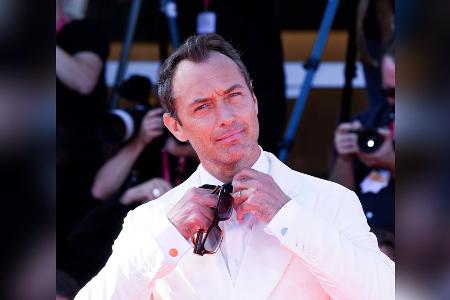 Jude Law: Standing-Ovations als Putin in Venedig Jude Law: Standing-Ovations als Putin in Venedig