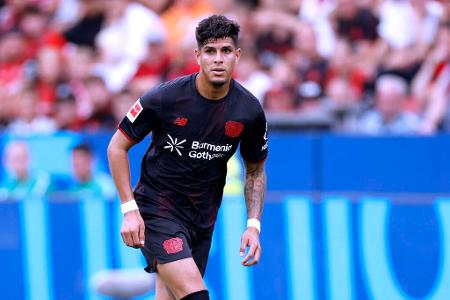 Piero Hincapié (Von Bayer Leverkusen zum FC Arsenal) - Ein weiterer Meisterheld kehrte der Werkself den Rücken. Der 23-jährige Ecuadorianer wechselte auf Leihbasis mit anschließender Kaufpflicht nach London.