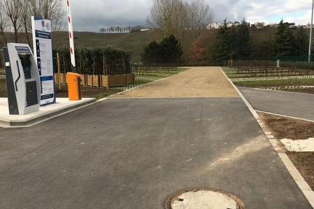 Stellplätze Luxemburg - Stellplatz am Freibad Remich