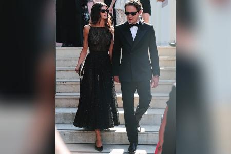 Für Liebes-Auftritt: Kaia Gerber trägt transparentes Spitzenkleid Für Liebes-Auftritt: Kaia Gerber trägt transparentes Spitzenkleid