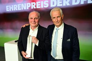 Uli Hoeneß erhält Ehrenpreis der DFL
