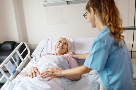 Auszubildende leiten eigene Bettenstation im Krankenhaus