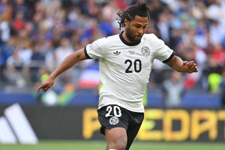 Serge Gnabry (FC Bayern) - Beim FC Bayern zeigt sich Gnabry derzeit in Bestform. Drei Vorlagen und ein Tor stehen nach vier Pflichtspielen bereits zu Buche. Fest steht: Bleibt der 30-Jährige verletzungsfrei und zeigt seine Formkurve weiter nach oben, ist er nicht aus dem DFB-Team wegzudenken.